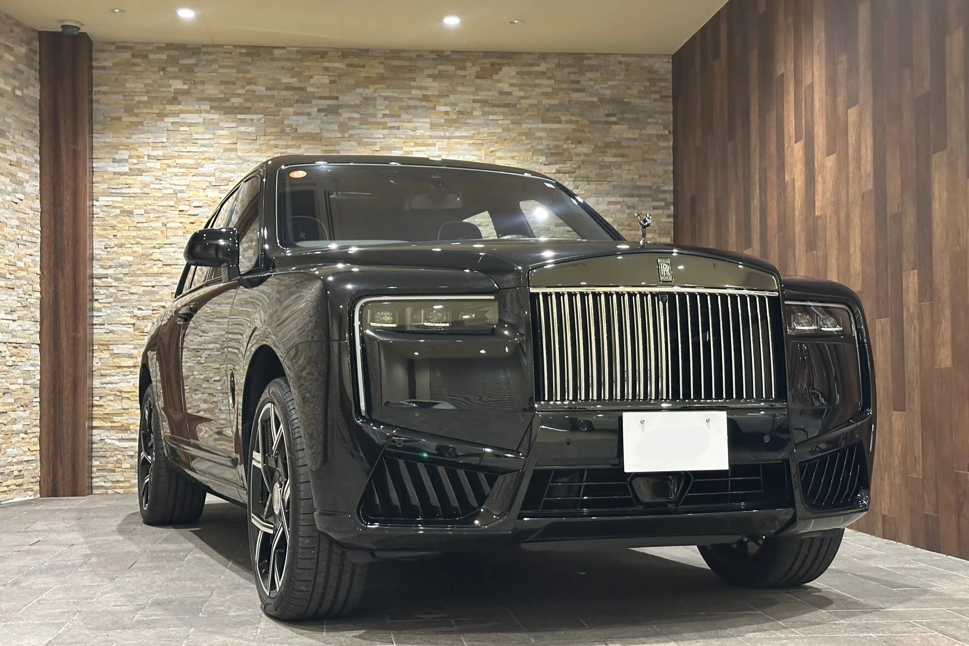 2025 Rolls-Royce Black Badge Cullinan II | 6.75L V12 | Luxury 4WD SUV | Japan Stock