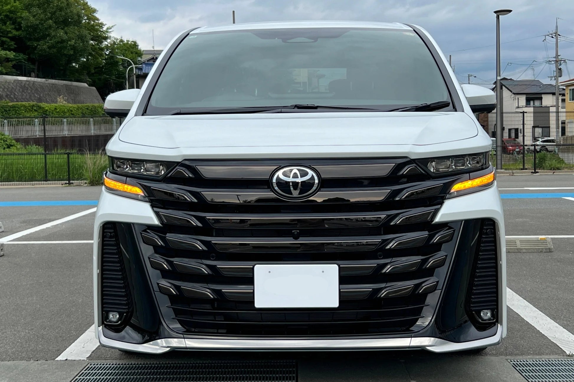 2025 Toyota VELLFIRE 2.4 Z Premier MPV | 7-Seater | Pearl White | Brand New