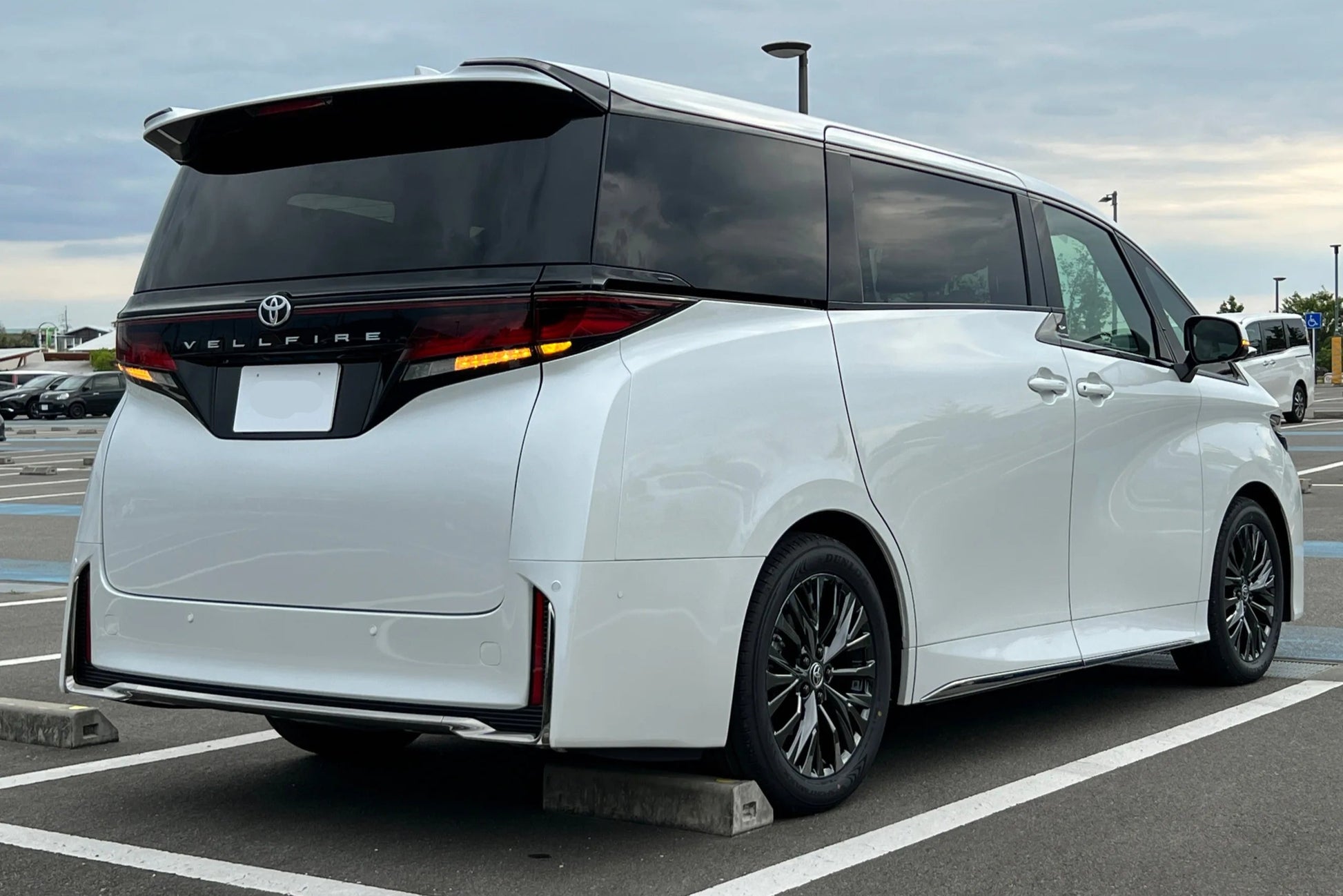 2025 Toyota VELLFIRE 2.4 Z Premier MPV | 7-Seater | Pearl White | Brand New