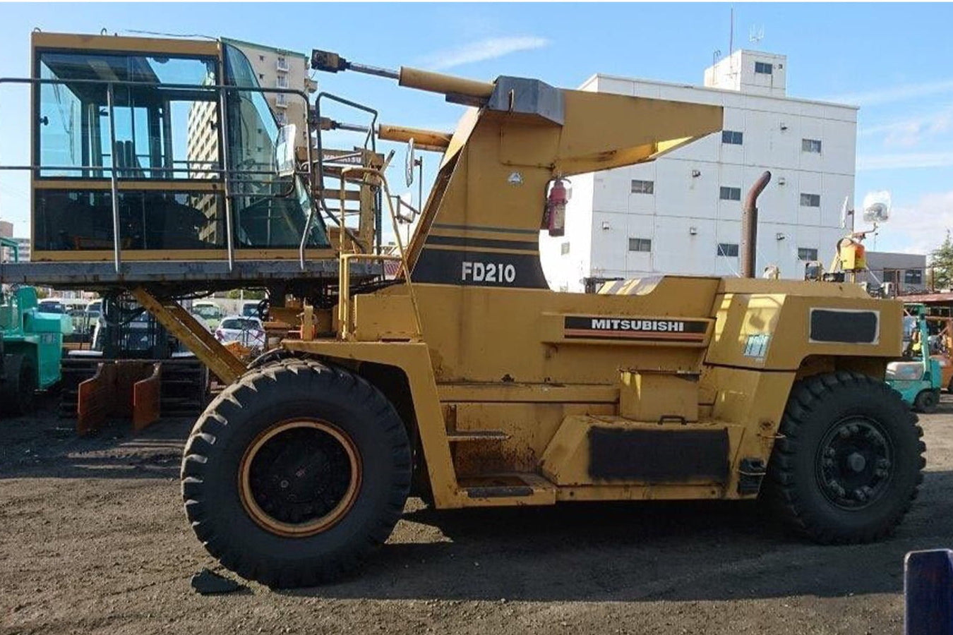 Mitsubishi FD210 Diesel Forklift – Max Lift 15.3m | 6.5 Ton Capacity