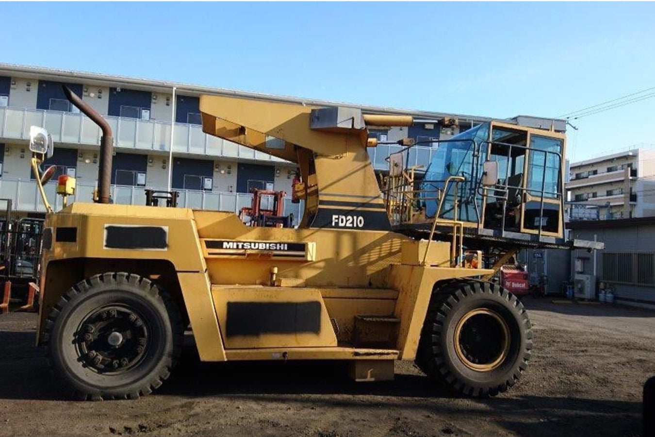 Mitsubishi FD210 Diesel Forklift – Max Lift 15.3m | 6.5 Ton Capacity