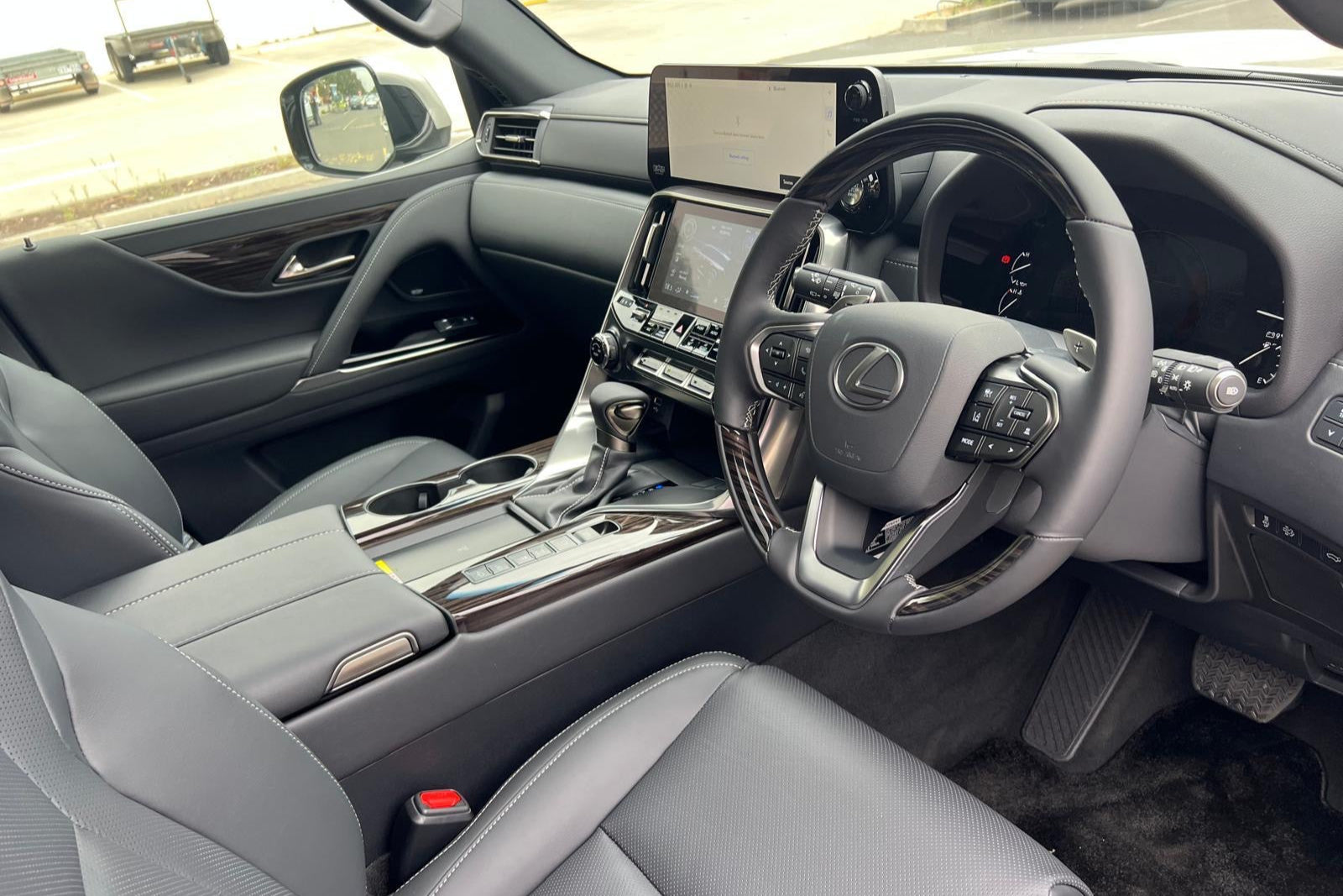 Lexus LX500d 2024 | Luxury Diesel SUV | Tokyo Stock